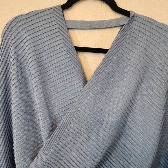 Dreamers By Debut Cropped Oversized Light Blue V-Neck Ribbed Sweater Size M - Picture 6 of 6
